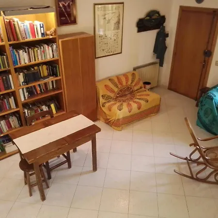 La Casa Di Berenice A 阿祖罗港